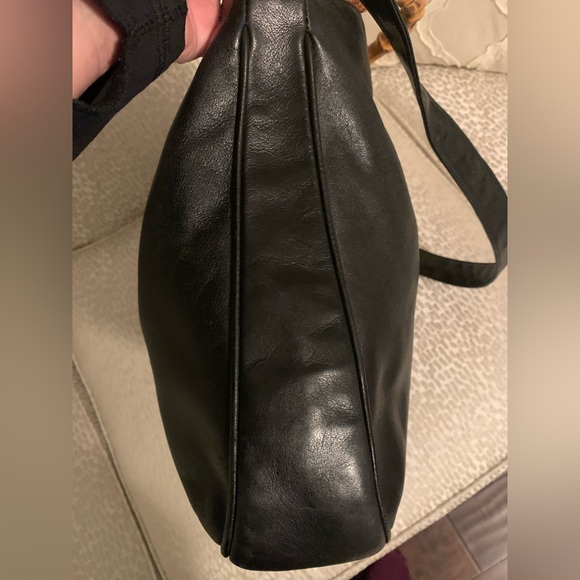 GUCCI Leather Shoulder/Crossbody Bag with Bamboo Handle- Vintage GUC from 1990’s - Picture 11 of 17